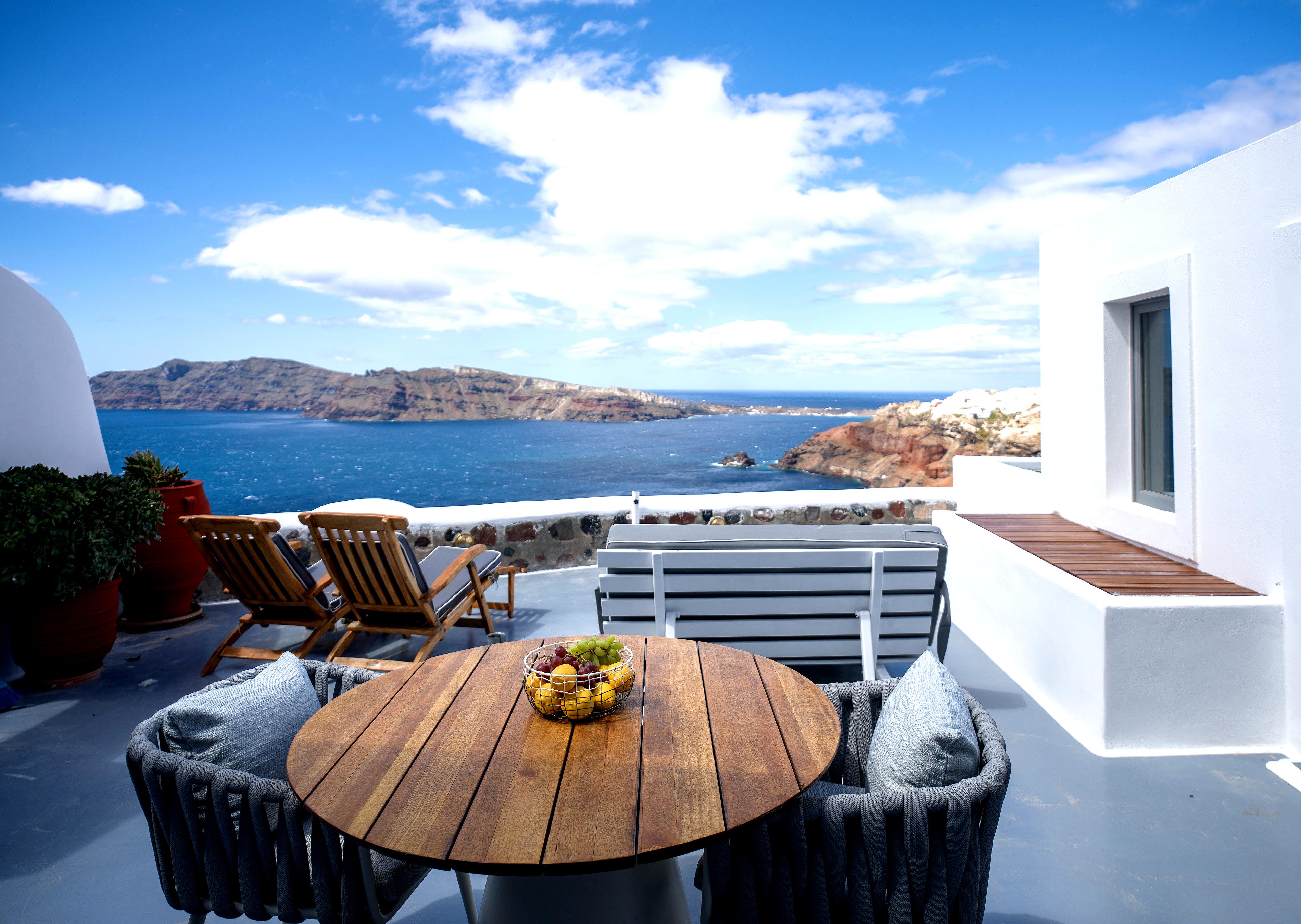 IKIES Santorini